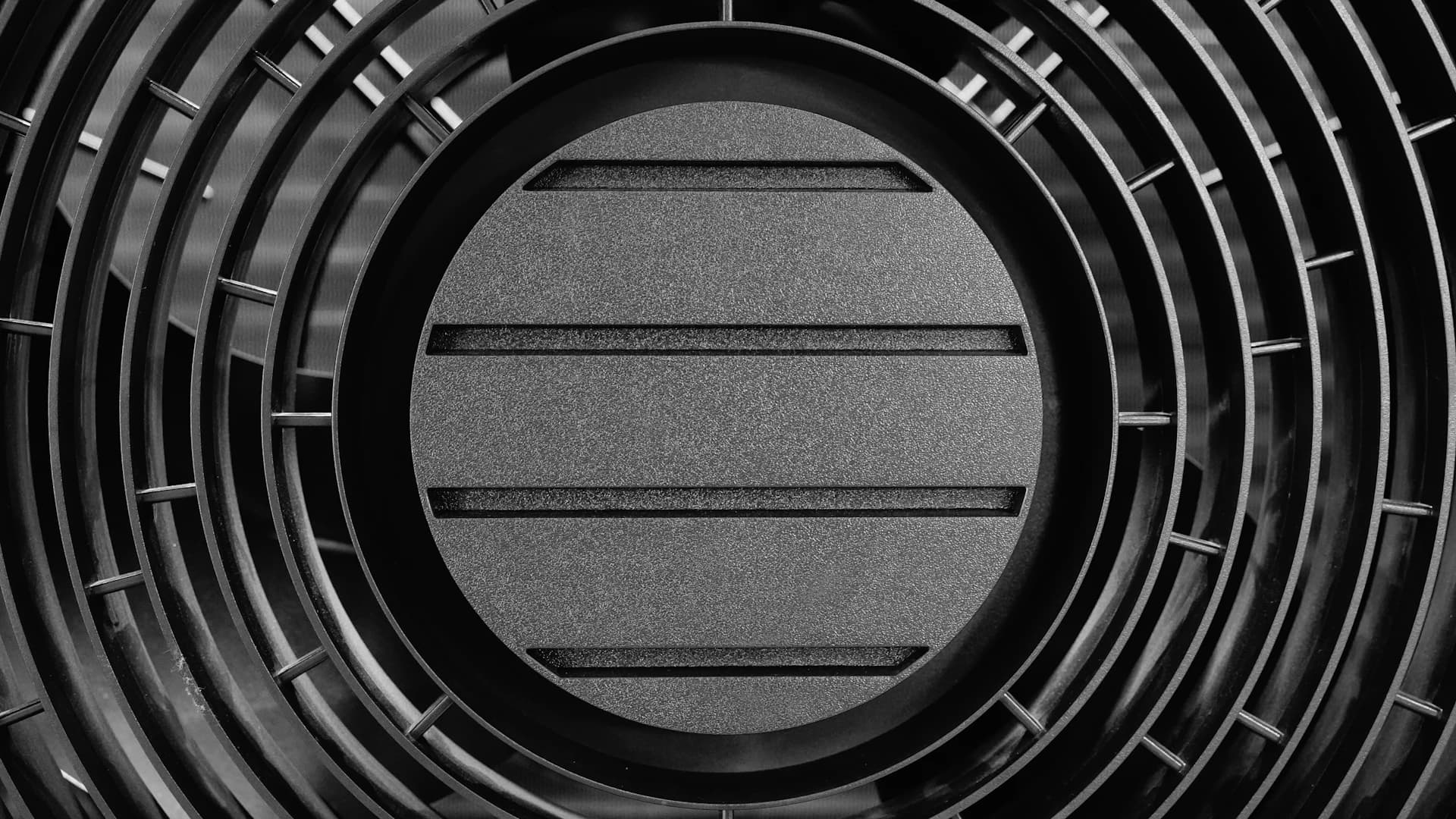 Pompa ciepła - hałas i głośność. Ile decybeli?